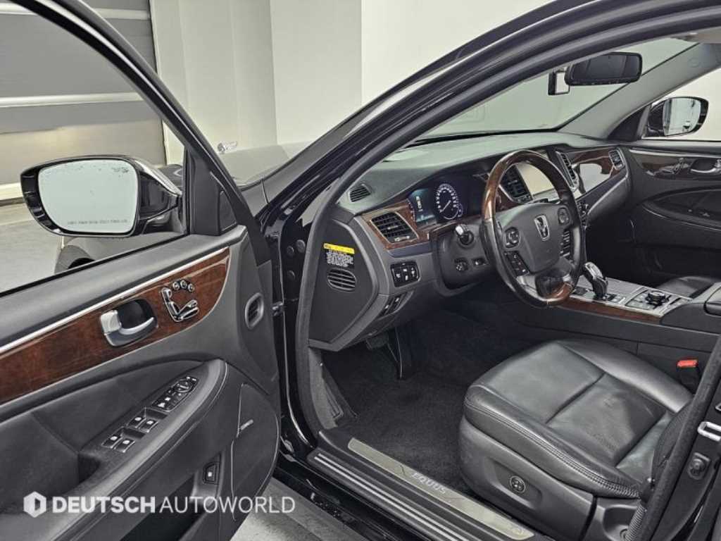 HYUNDAI Equus - Vista 11