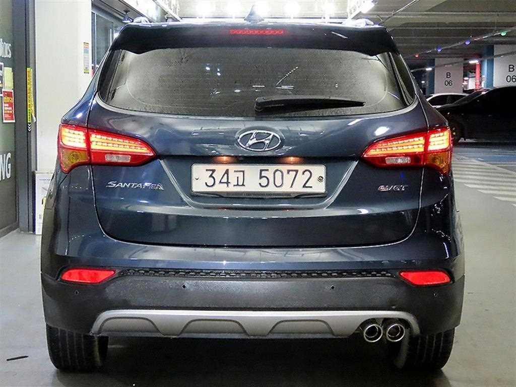 HYUNDAI Santa Fe - Vista 5