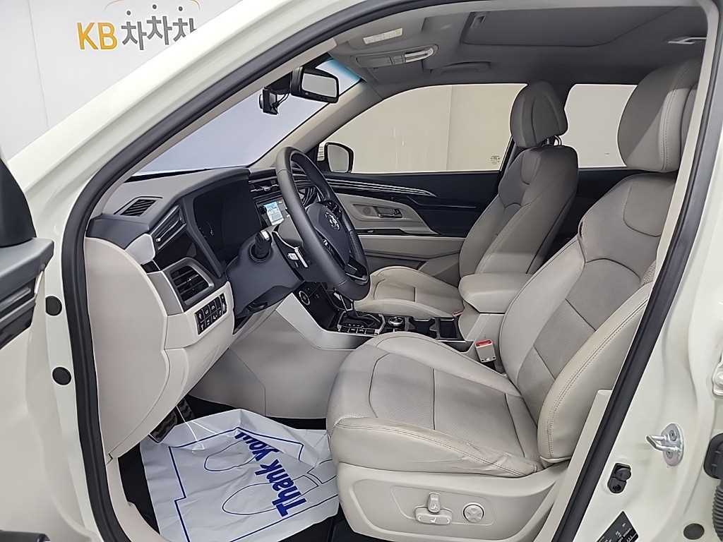 Ssangyong Korando - Vista 11