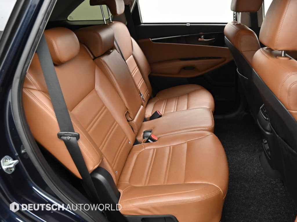 KIA Sorento - Vista 12