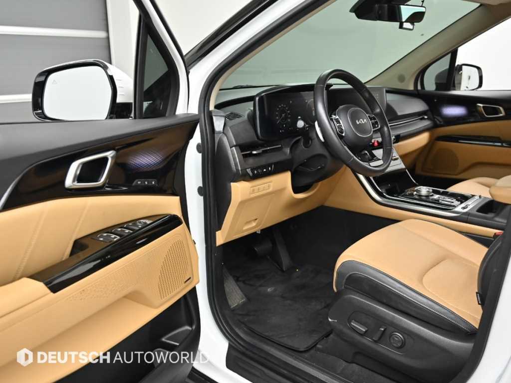 KIA Carnival - Vista 11