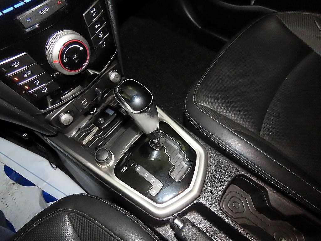 Ssangyong Tivoli - Vista 12