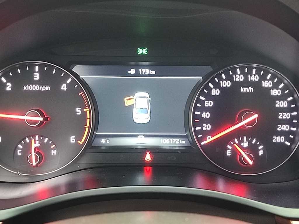 KIA K7 - Vista 6