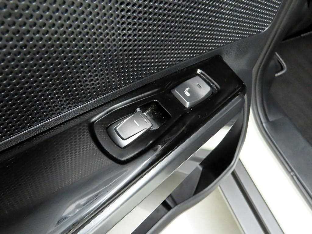 Ssangyong Tivoli 2022 Blanco - Importación desde Corea - HF Imports Iquique - Foto 17