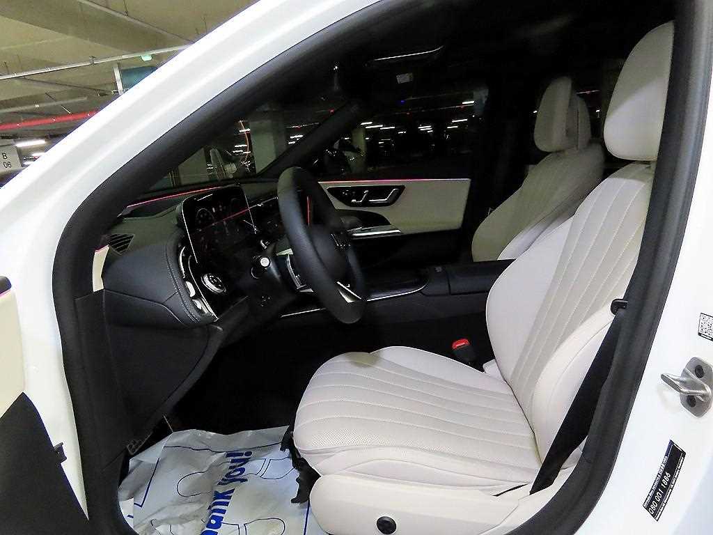 Mercedes Benz E class - Vista 6