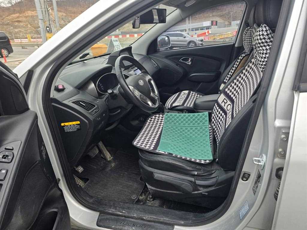 HYUNDAI Tucson - Vista 7