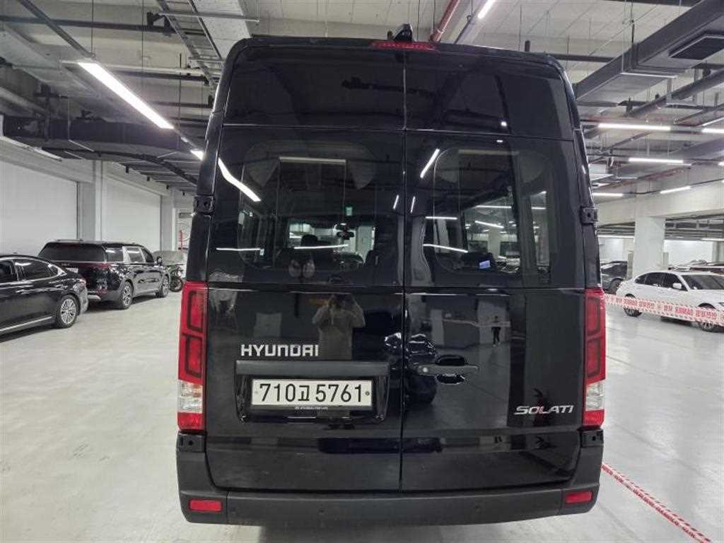 HYUNDAI Solati - Vista 3