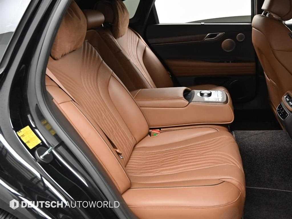 Genesis G80 - Vista 12