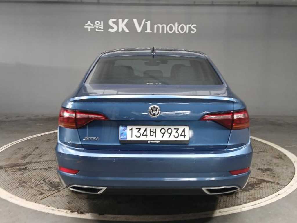 Volkswagen Jetta - Vista 5