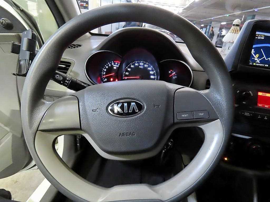 KIA Morning - Vista 8