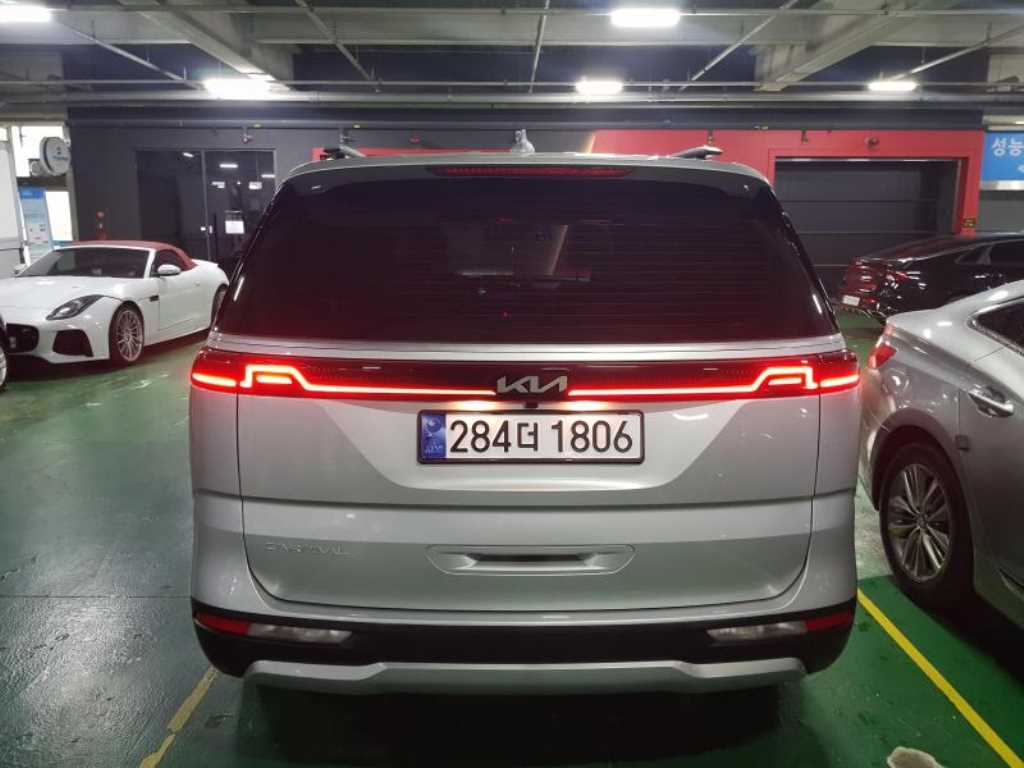 KIA Carnival - Vista 4