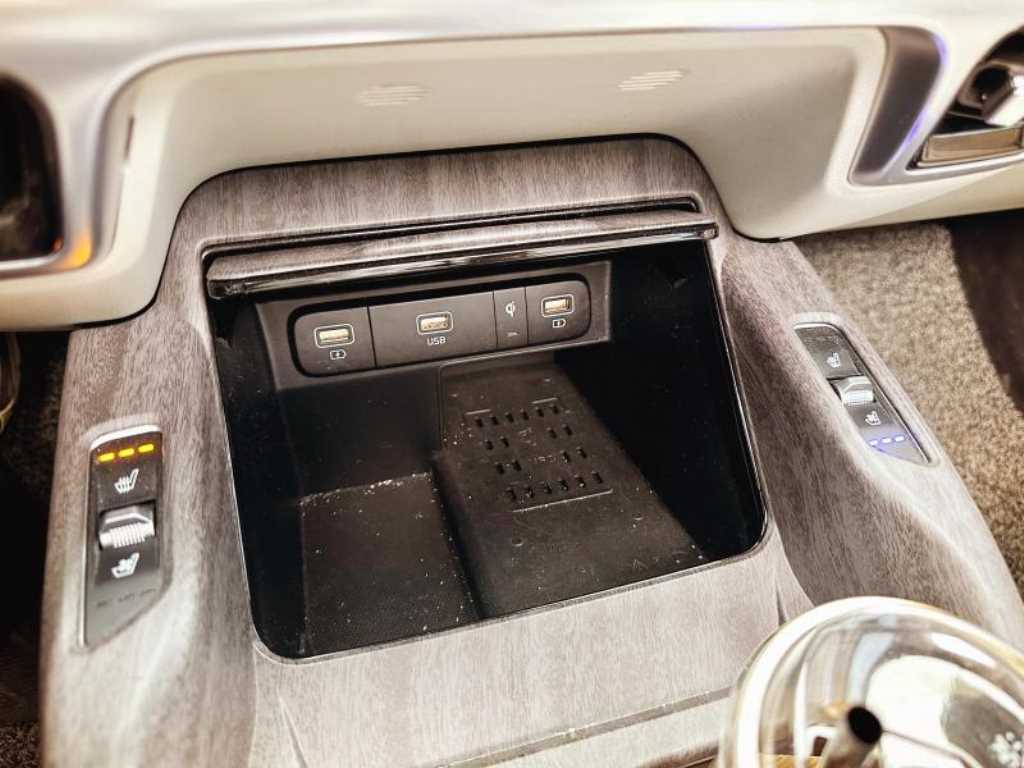 KIA Sorento - Vista 11