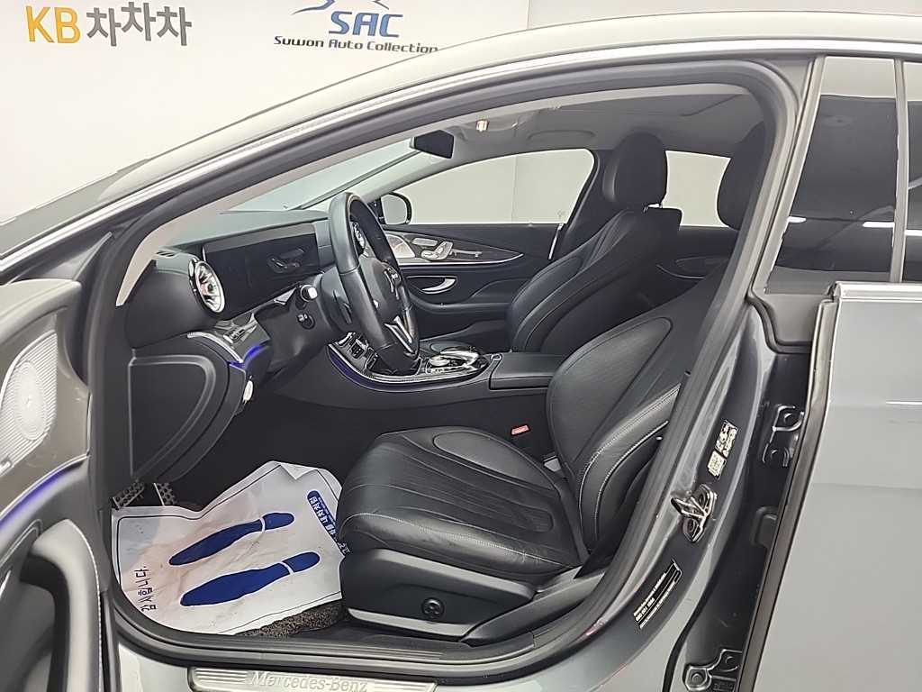 Mercedes Benz CLS Class - Vista 11