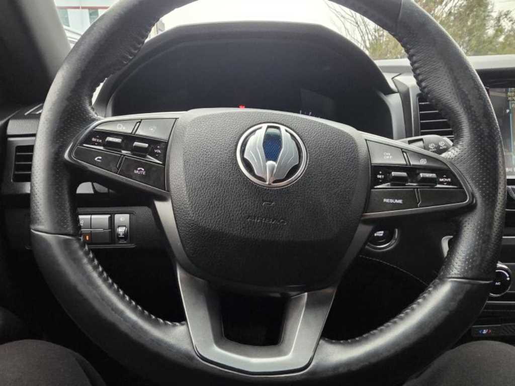 Ssangyong Rexton - Vista 12