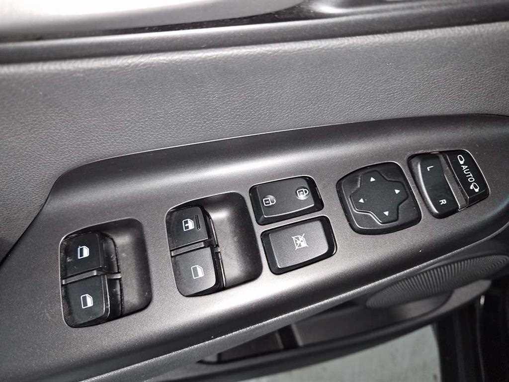 HYUNDAI Kona - Vista 12