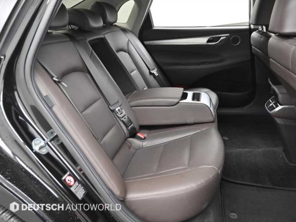 HYUNDAI Grandeur - Vista 12