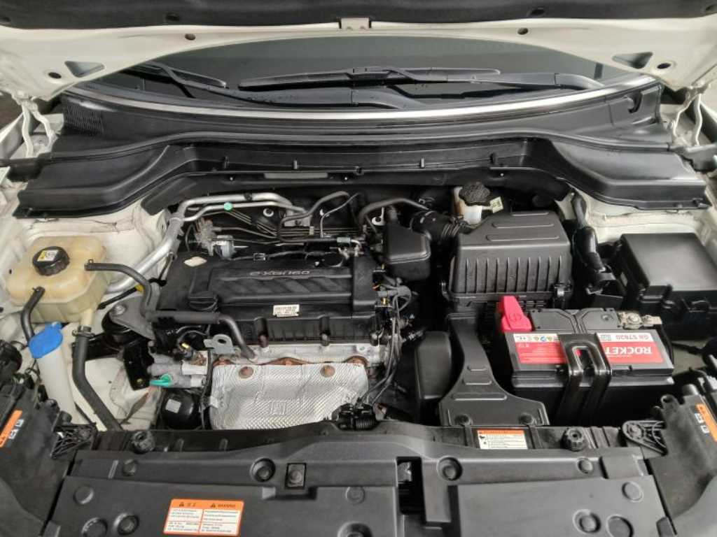 Ssangyong Tivoli 2017 Blanco - Importación desde Corea - HF Imports Iquique - Foto 19