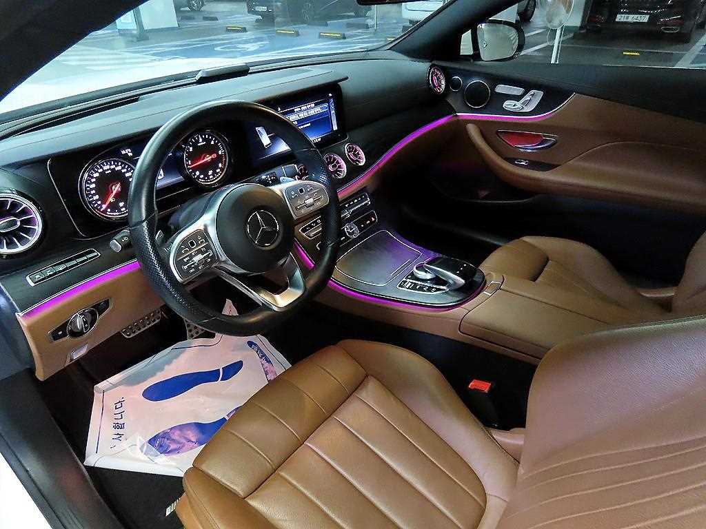 Mercedes Benz E class - Vista 10