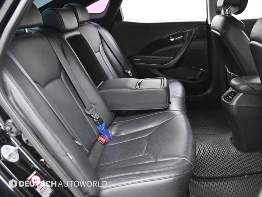 HYUNDAI Grandeur - Vista 12