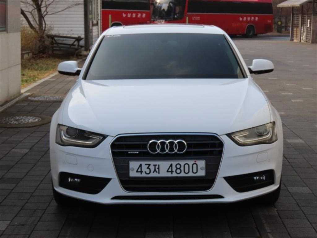 Audi A4 2013 Blanco - Importación desde Corea - HF Imports Iquique - Foto 1