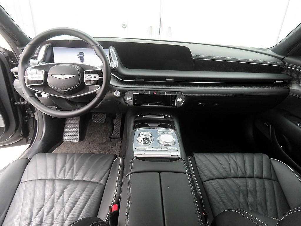 Genesis G90 - Vista 8