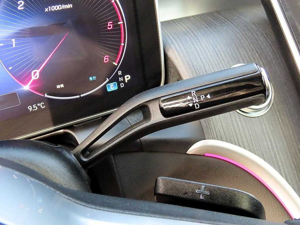 Mercedes Benz GLC Class - Vista 11