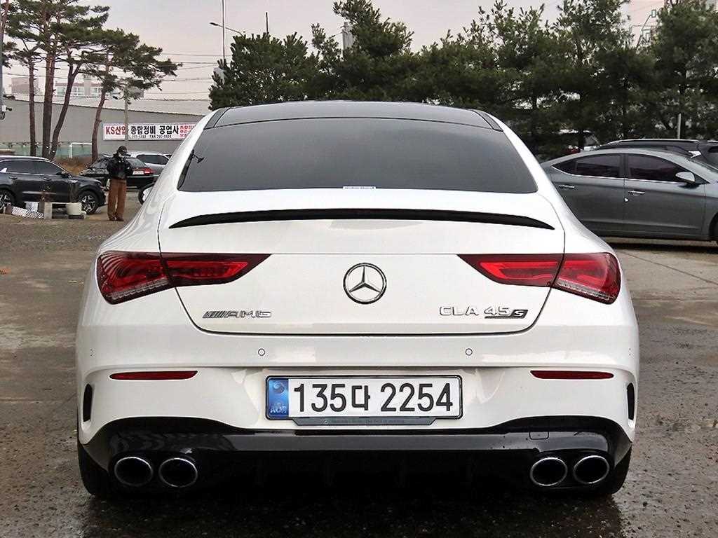 Mercedes Benz CLA Class - Vista 4