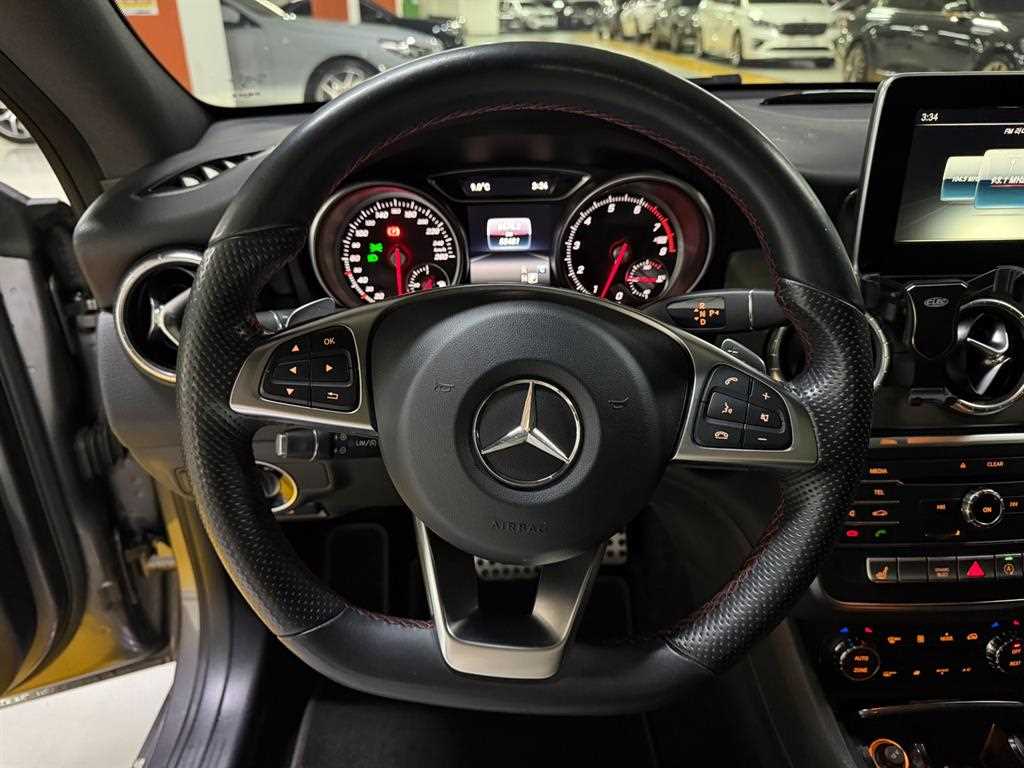 Mercedes Benz CLA Class - Vista 7