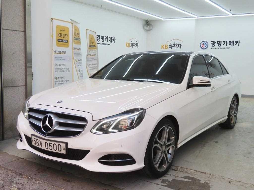 Mercedes Benz E class - Vista 2