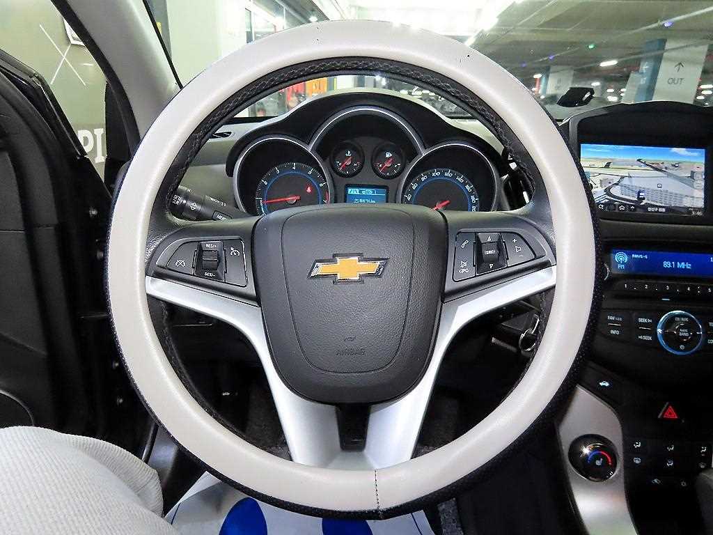 Chevrolet Cruise - Vista 8