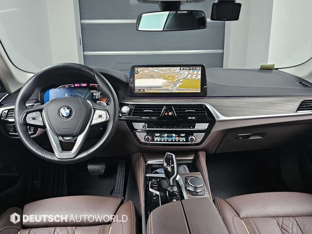 BMW 5 Series - Vista 7