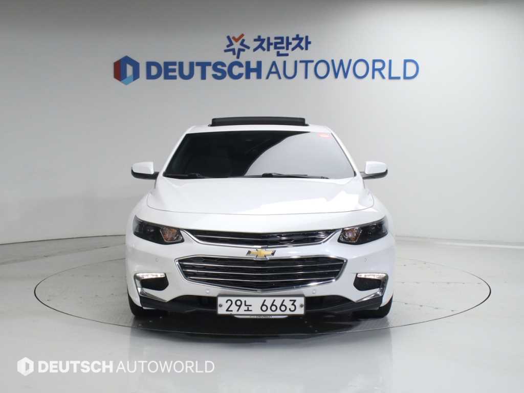 Chevrolet Malibu - Vista 3