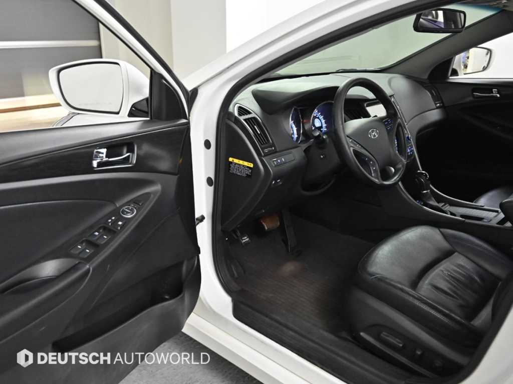 HYUNDAI Sonata - Vista 11