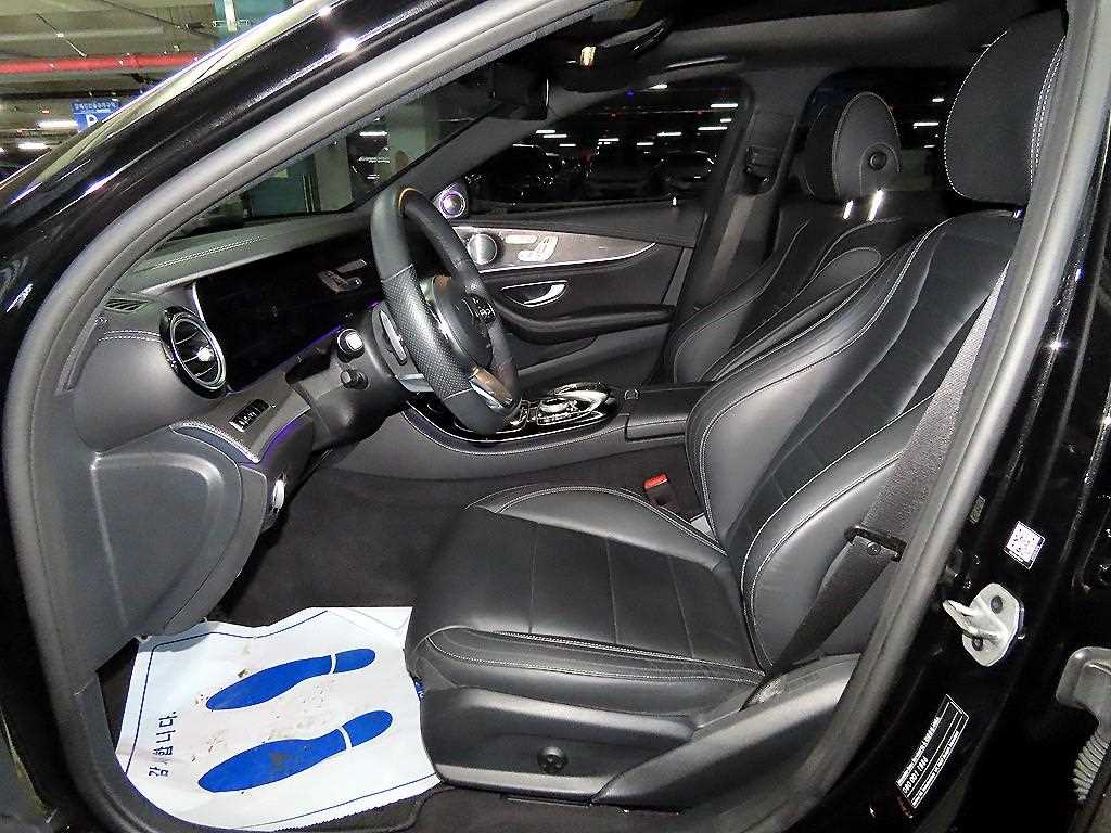 Mercedes Benz E class - Vista 6