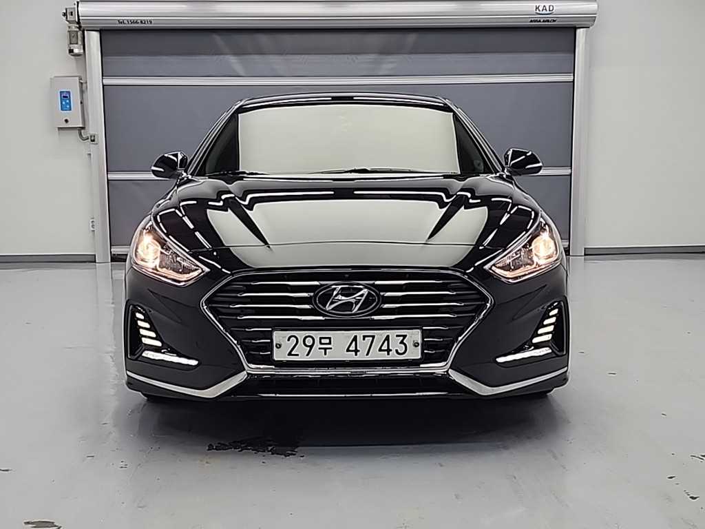 HYUNDAI Sonata - Vista 2