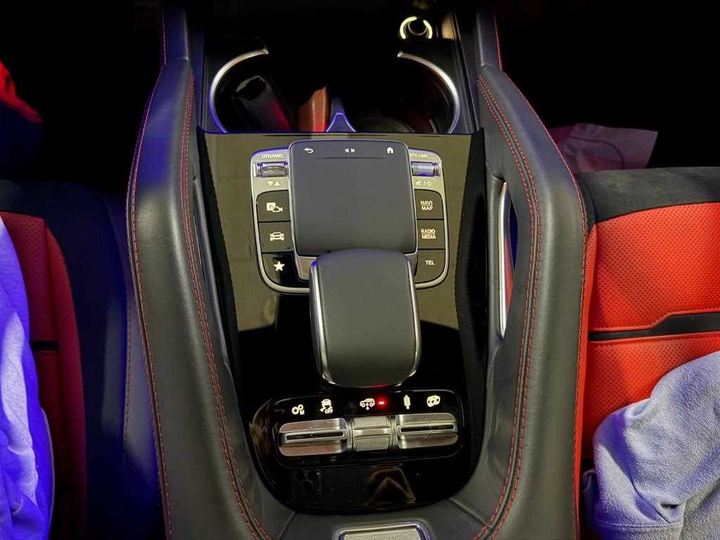 Mercedes Benz GLE Class - Vista 10