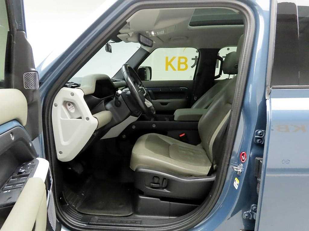 Land Rover Defender - Vista 11