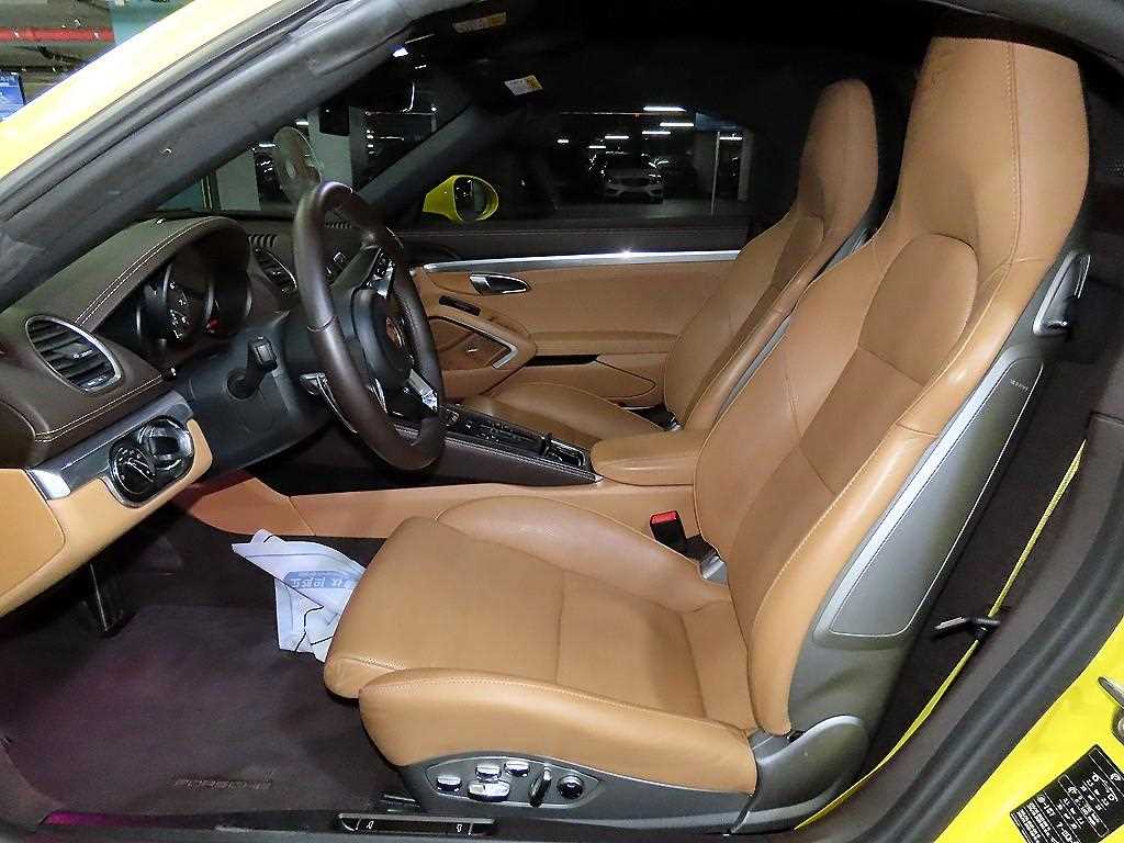 Porsche 718 - Vista 8