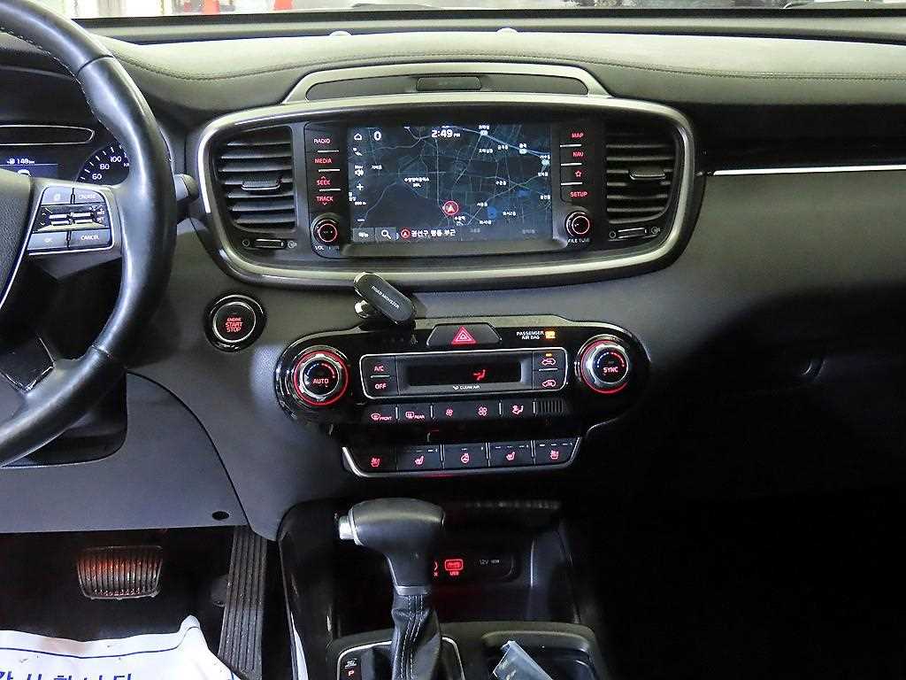 KIA Sorento - Vista 11