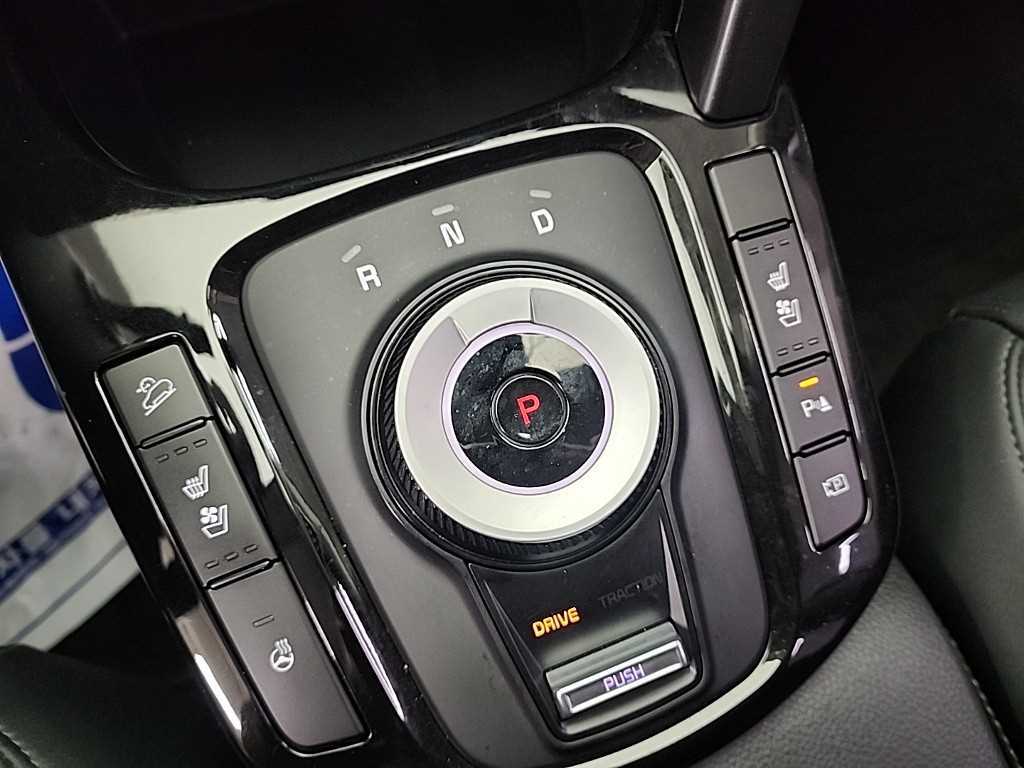 KIA Seltos - Vista 8