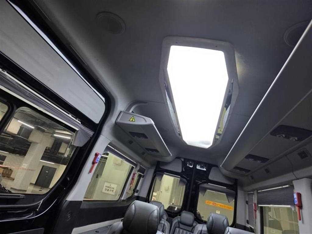 HYUNDAI Solati 2020 Negro - Importación desde Corea - HF Imports Iquique - Foto 16