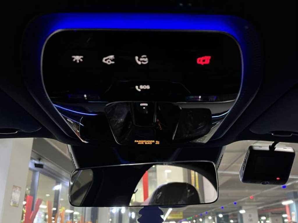 Mercedes Benz E class - Vista 8