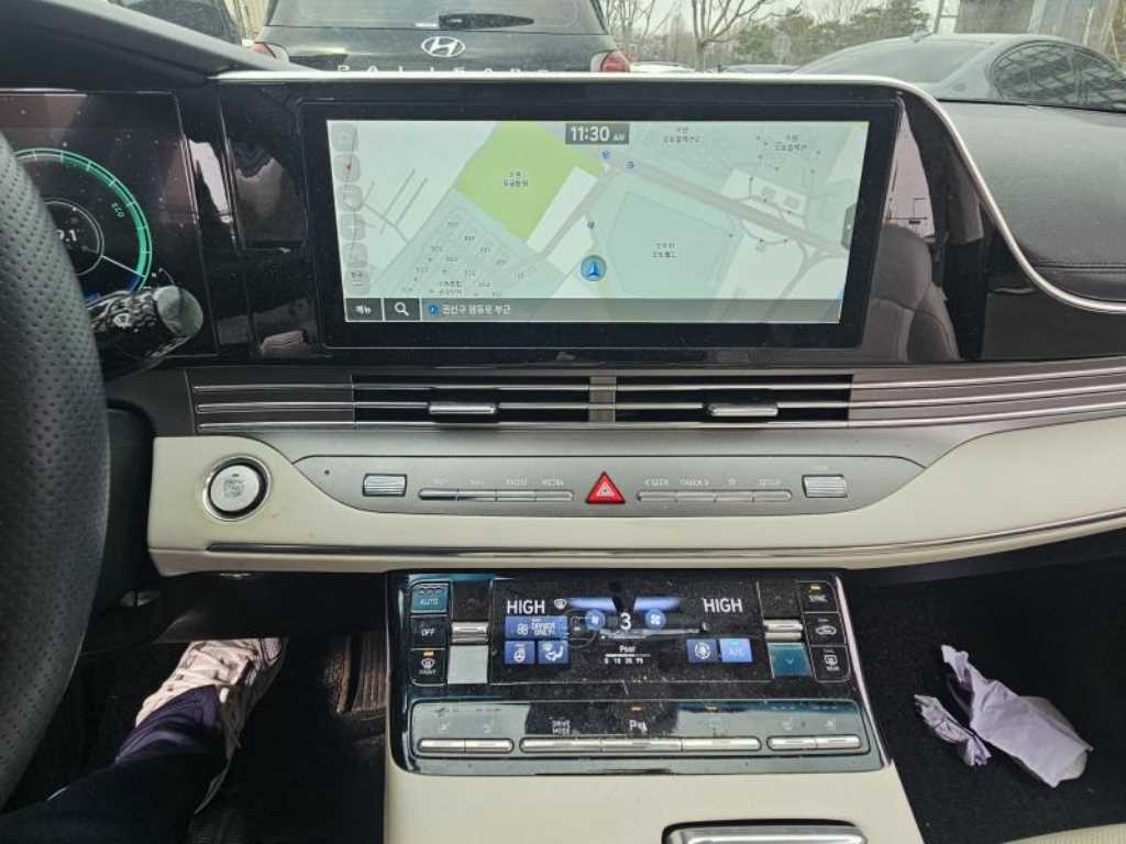 HYUNDAI Grandeur - Vista 12