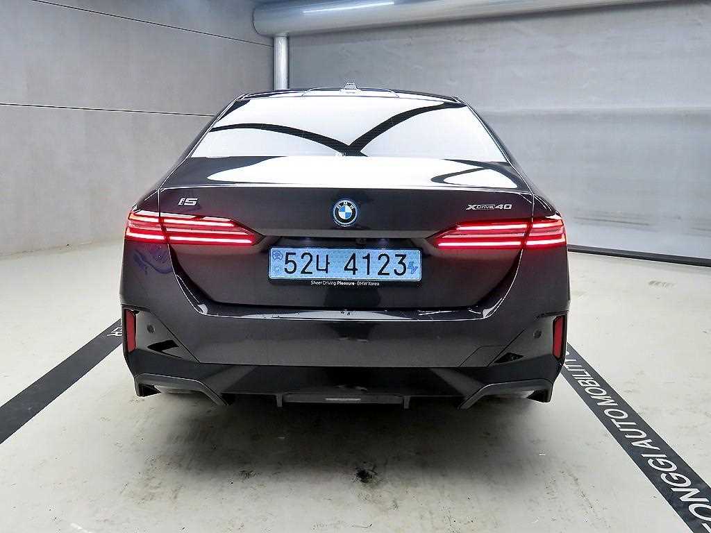 BMW i5 - Vista 3