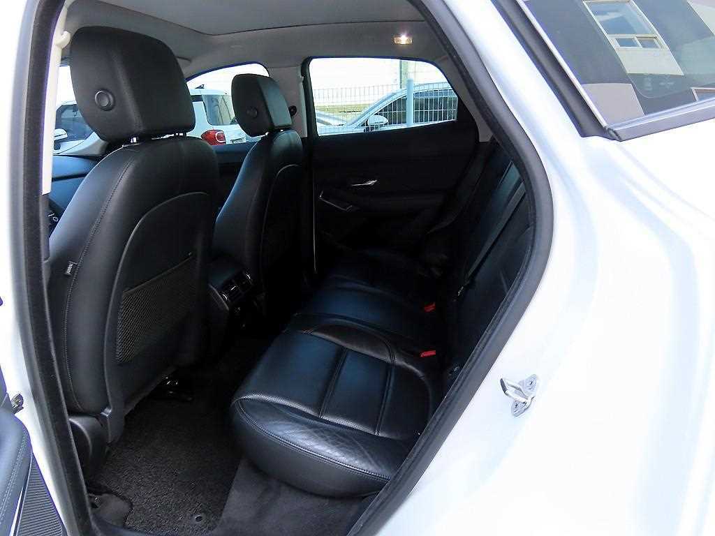 Jaguar E-PACE - Vista 6