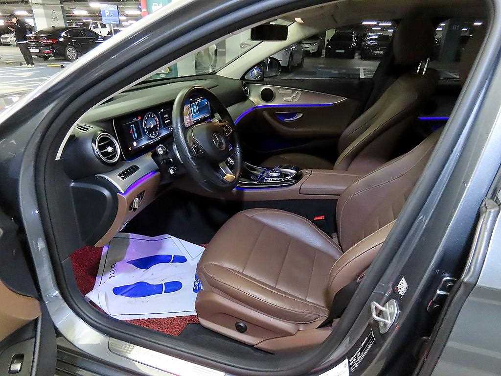 Mercedes Benz E class - Vista 6