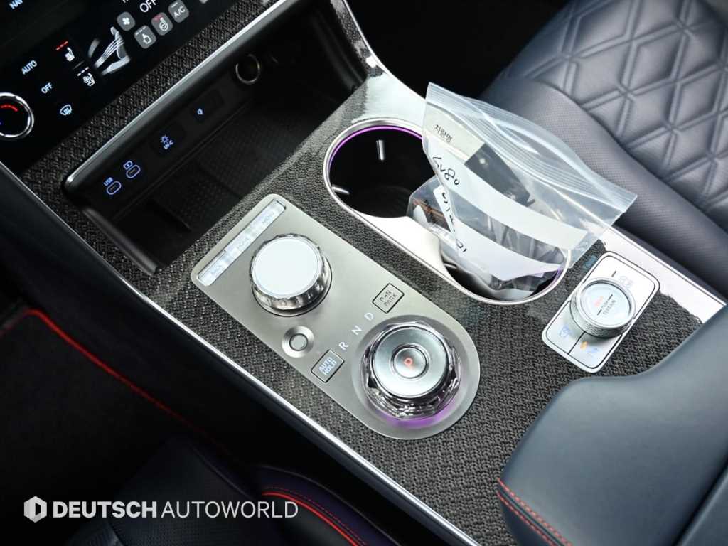 Genesis GV80 - Vista 9