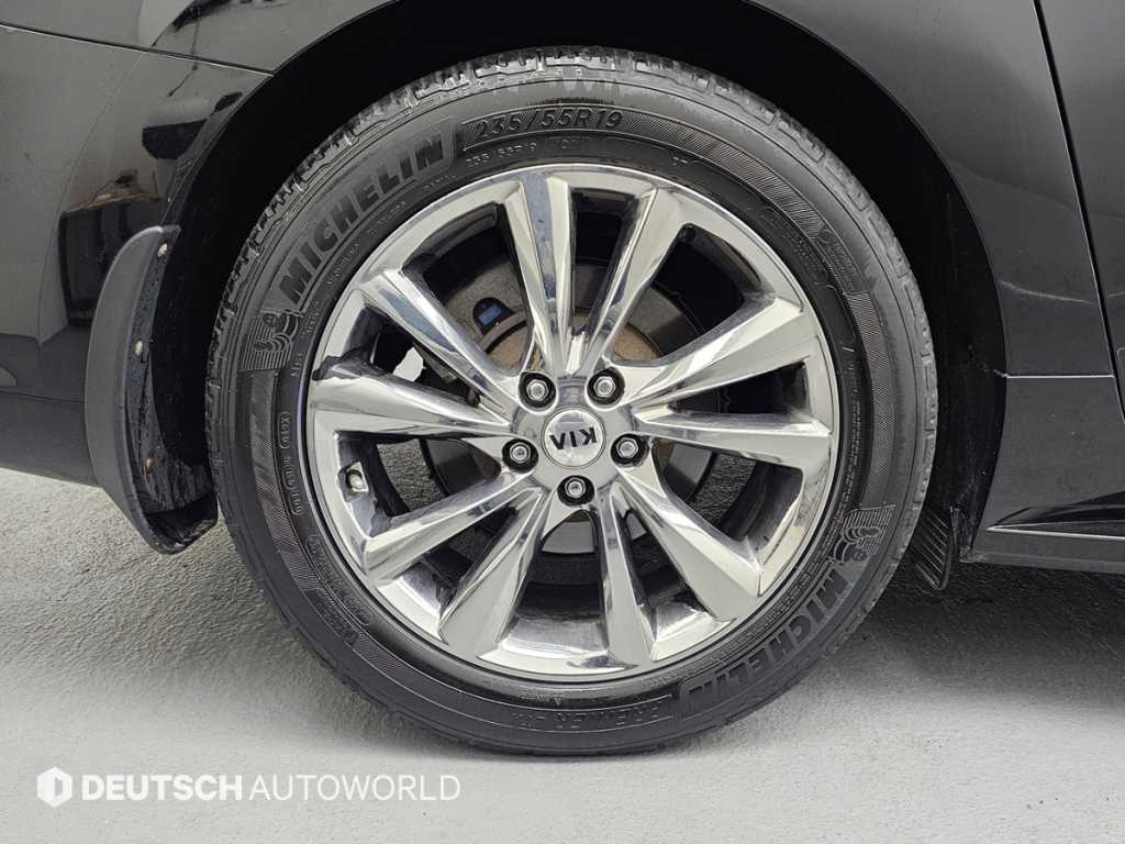 KIA Carnival - Vista 6