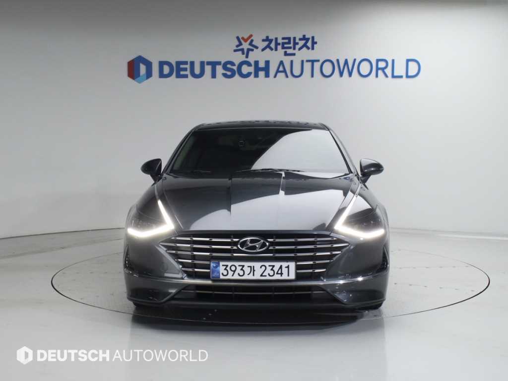 HYUNDAI Sonata - Vista 2