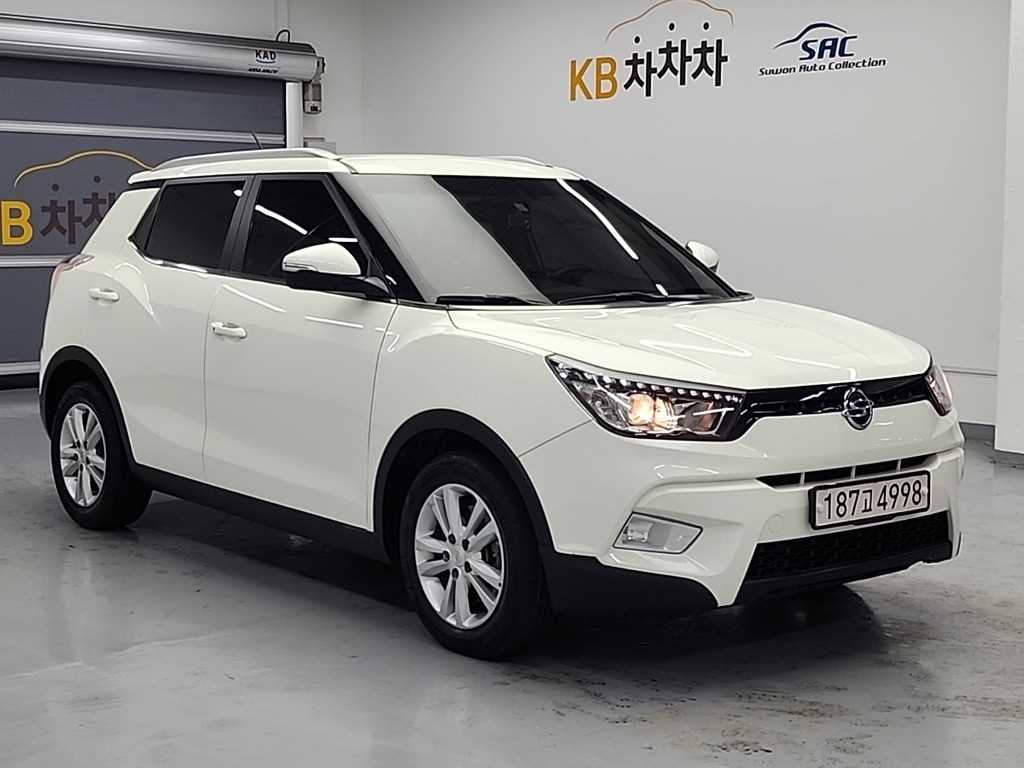 Ssangyong Tivoli - Vista 4